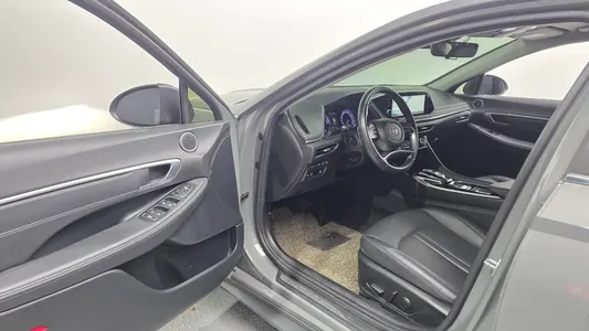 Hyundai (DN8) 2021 10