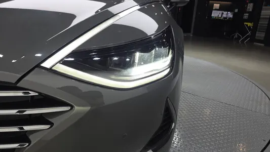 Hyundai (DN8) 2021 22