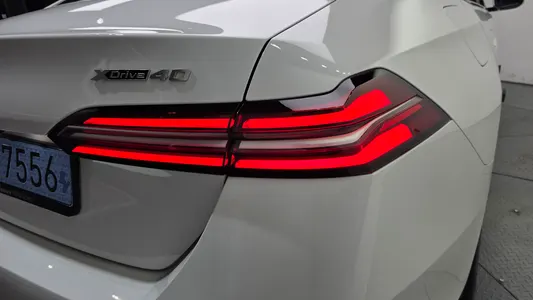 BMW i5 (G60) xDrive 40 M 2025 23