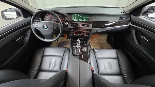 BMW 5 Series (F10) 520d 2012 7