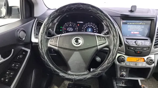 KG Mobility C 2.0 60th 4WD 2014 17