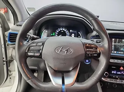 Hyundai 아이오닉 하이브리드 N 2016 9