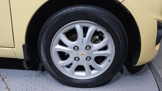 Chevrolet Spark LS 2013 21