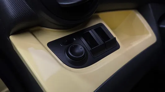 Chevrolet Spark LS 2013 27