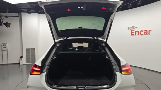 Mercedes-Benz GLE-Class W167 GLE450 4MATIC 2026 35