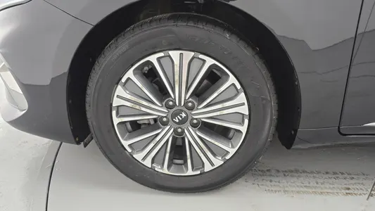 Kia K7 2020 5