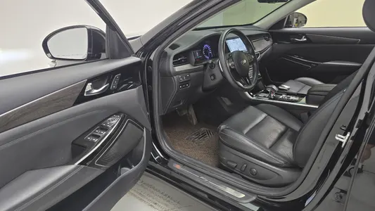 Kia K7 2020 10