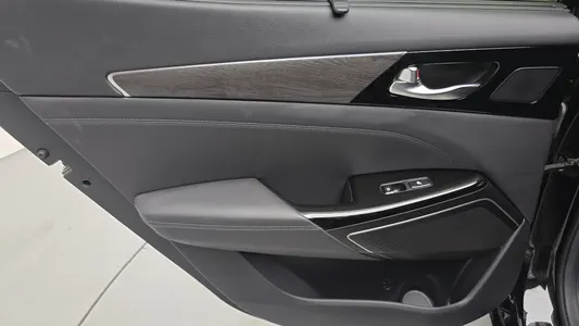 Kia K7 2020 25