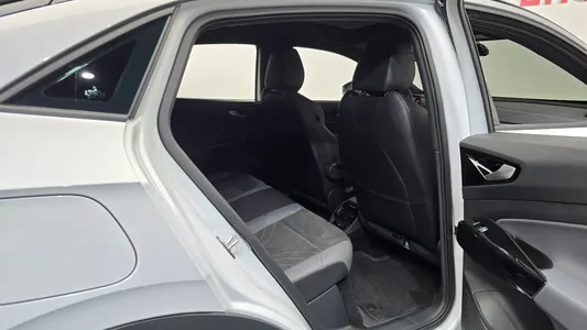 Volkswagen ID.5 2025 11