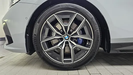 BMW 5 Series (G60) 520i M 2024 4