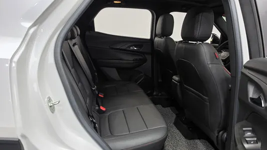 Chevrolet 트레일블레이저 1.3 2WD 2022 26