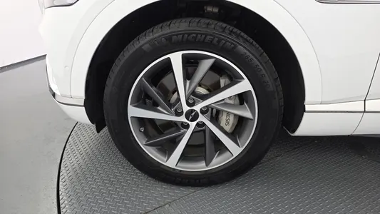 Genesis GV80 2.5T AWD 2025 5