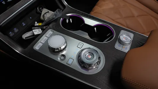 Genesis GV80 2.5T AWD 2025 9