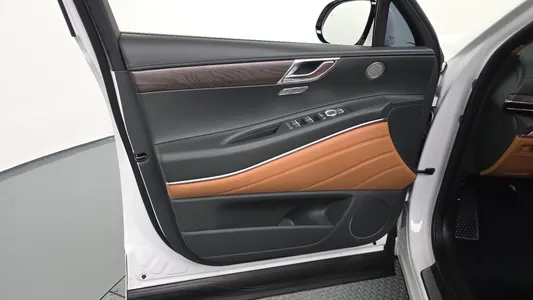 Genesis GV80 2.5T AWD 2025 24