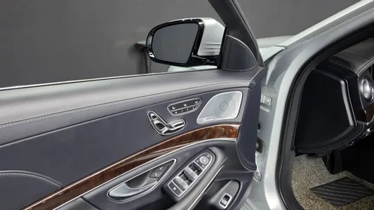 Mercedes-Benz S-Class W222 S560L 4MATIC 2020 37