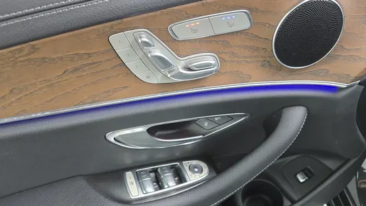 Mercedes-Benz E-Class W213 E220d 4MATIC 2021 27