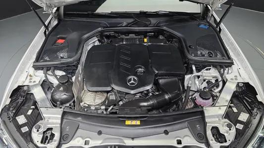 Mercedes-Benz E-Class W213 E220d 4MATIC AMG Line 2022 6