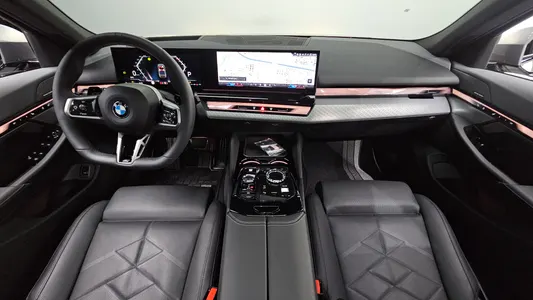 BMW 5 Series (G60) 530i xDrive M 2025 6