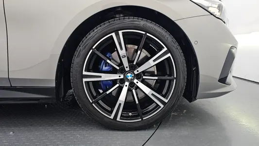 BMW 5 Series (G60) 530i xDrive M 2025 21