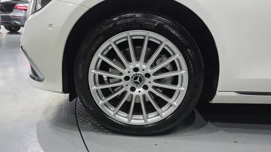 Mercedes-Benz E-Class W213 E220d 4MATIC 2021 5