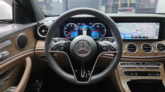 Mercedes-Benz E-Class W213 E220d 4MATIC 2021 12