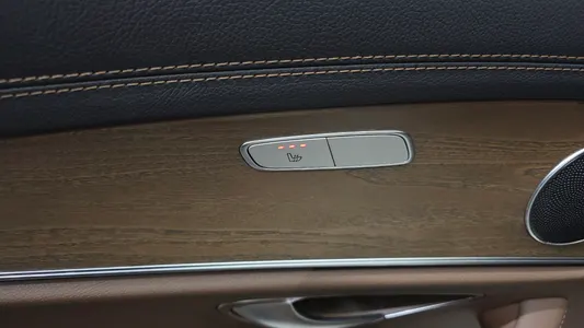Mercedes-Benz E-Class W213 E220d 4MATIC 2021 31