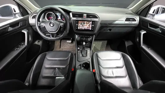 Volkswagen 2 2.0 TDI 2019 7