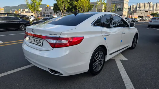 Hyundai Grandeur HG HG240 2014 7