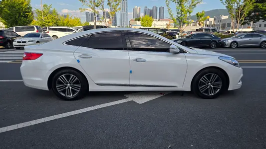 Hyundai Grandeur HG HG240 2014 8