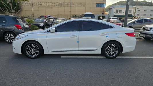Hyundai Grandeur HG HG240 2014 9