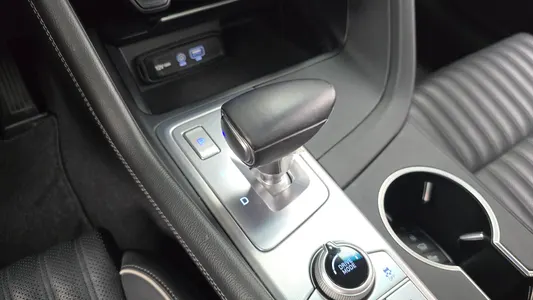 Genesis G70 2.0T 2018 9