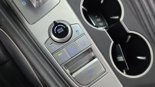 Genesis G70 2.0T 2018 33