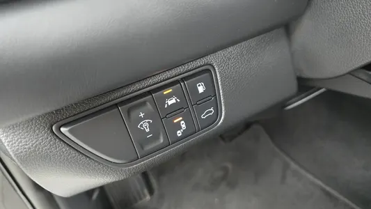 Genesis G70 2.0T 2018 28
