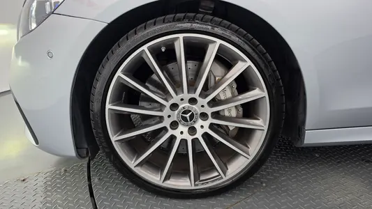 Mercedes-Benz E-Class W213 E350 4MATIC AMG Line 2022 5