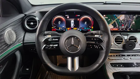 Mercedes-Benz E-Class W213 E350 4MATIC AMG Line 2022 14