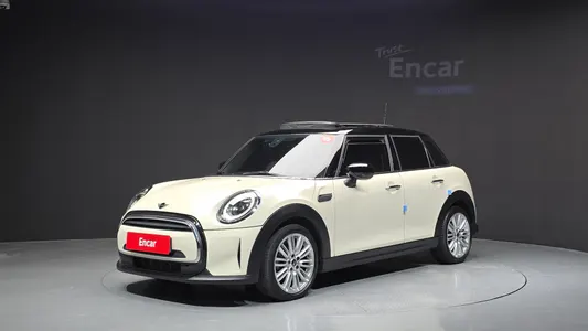 MINI 5 2022