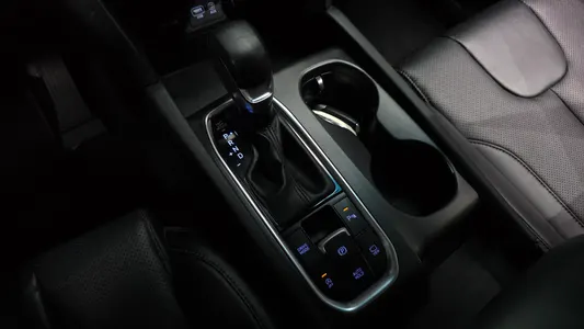 Hyundai TM 2.0 2WD 2020 8