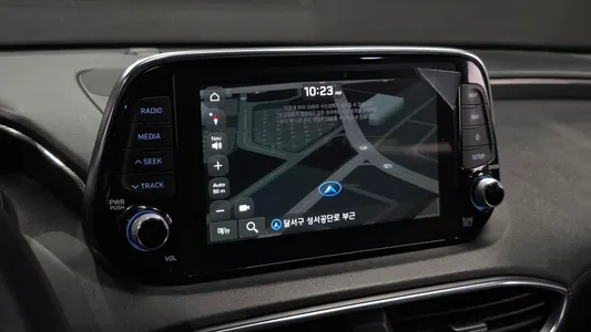 Hyundai TM 2.0 2WD 2020 12