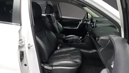 Hyundai TM 2.0 2WD 2020 25