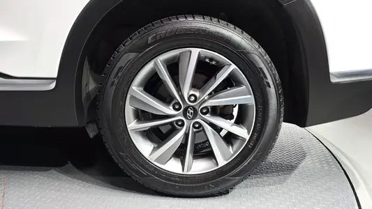 Hyundai TM 2.0 2WD 2020 20