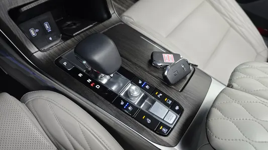 Kia K7 2020 9
