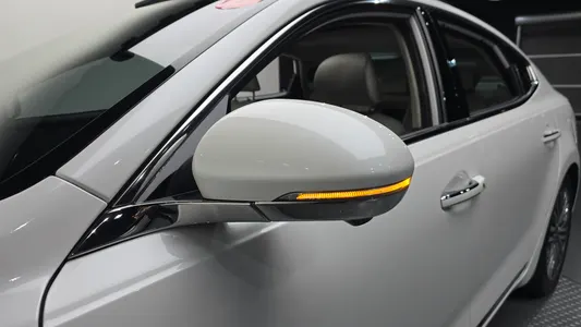 Kia K7 2020 32