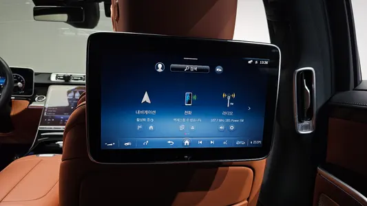 Mercedes-Benz S-Class W223 S500L 4MATIC 2023 32