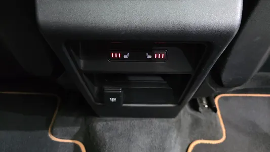 Land Rover 디스커버리 스포츠 2.0 TD4 HSE 2018 18