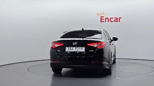 Kia K5 2011 4
