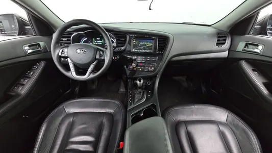 Kia K5 2011 7