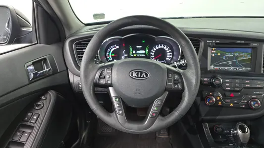 Kia K5 2011 13