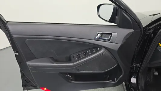 Kia K5 2011 24
