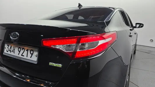 Kia K5 2011 23