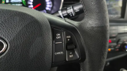 Kia K5 2011 29